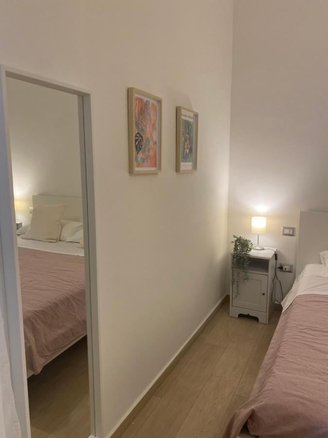 Modern City Apartment Modena Bagian luar foto