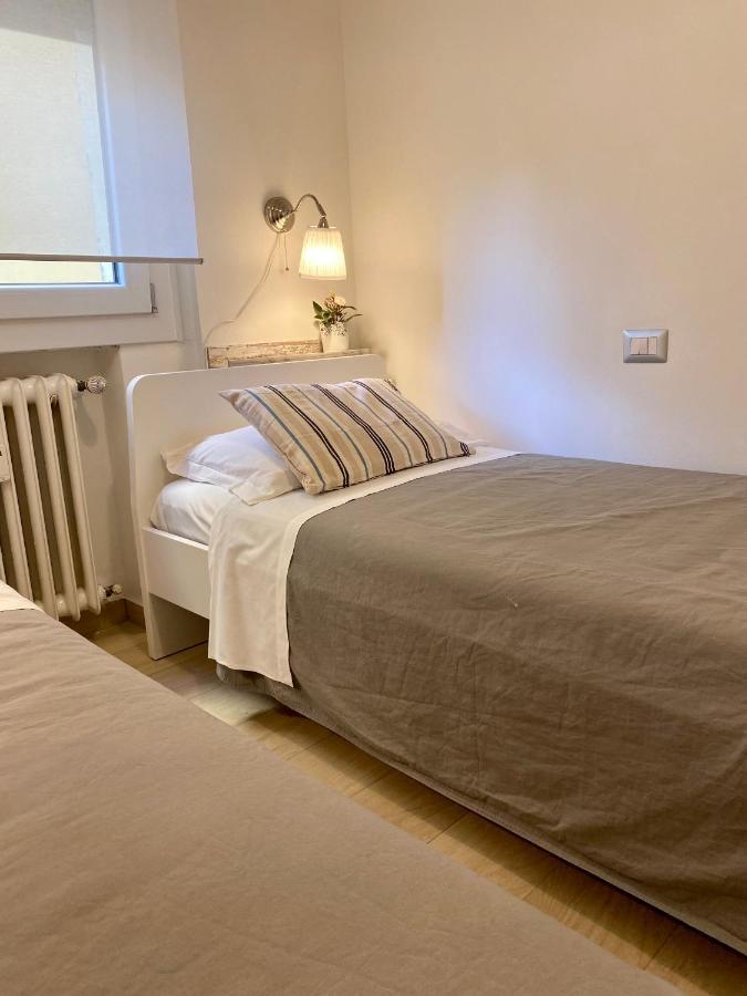 Modern City Apartment Modena Bagian luar foto